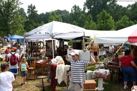 worlds-longest-yard-sale.jpg