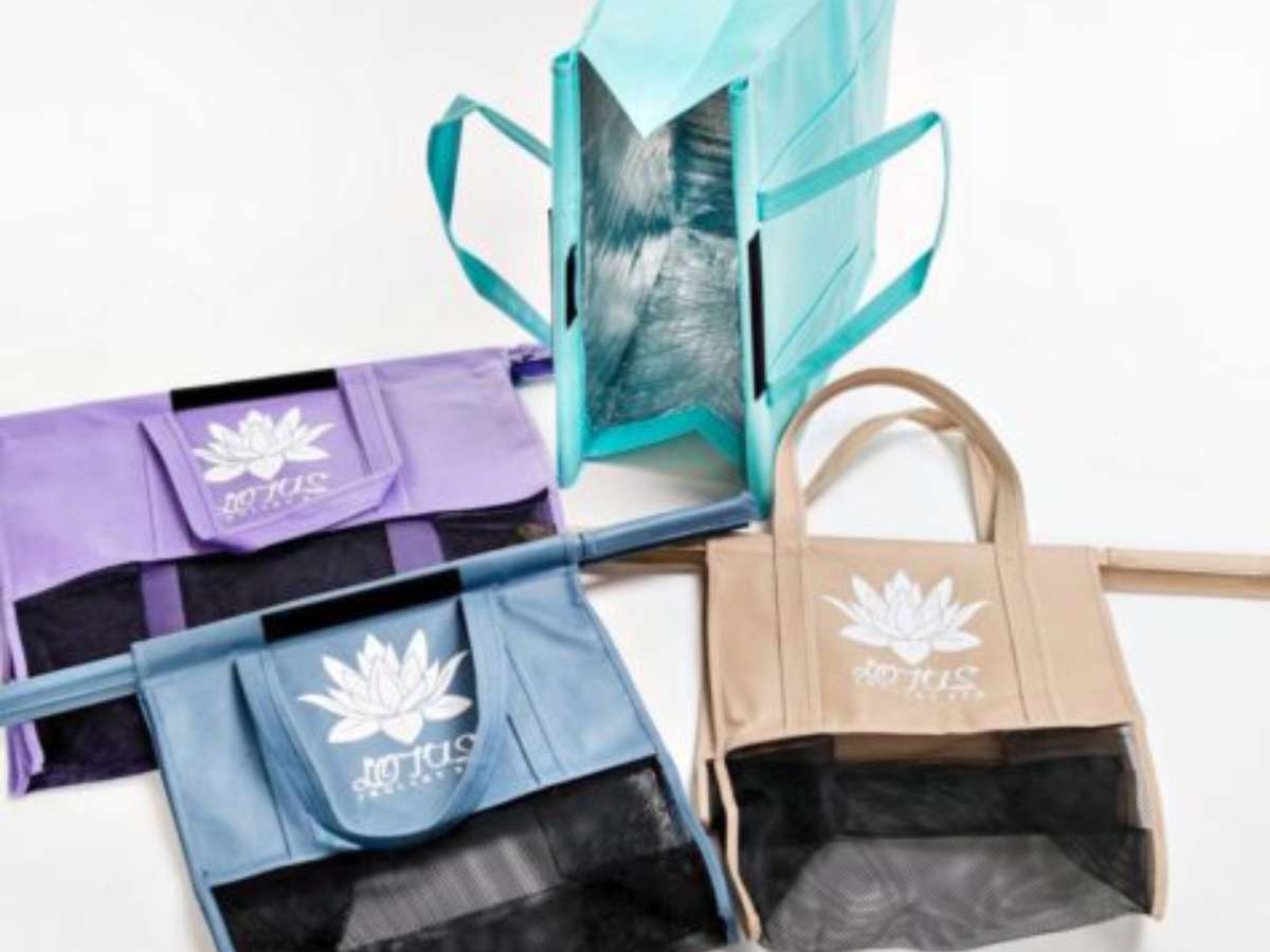 4-lotus-trolley-bags As you can see, the Lotus Trolley Bags can be separated and uses for a variety of different purposes -- outside of grocery shopping!
