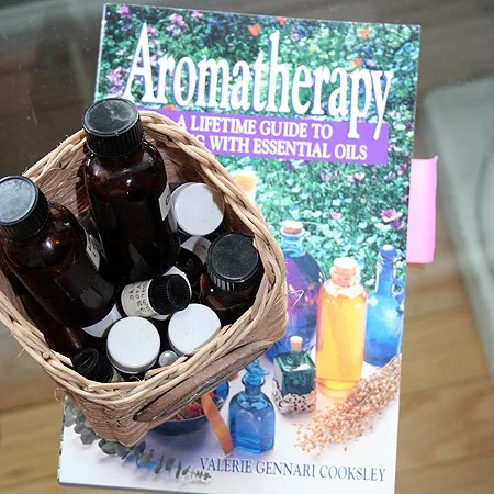 aromatherapy-book-essential-oil