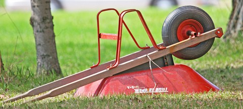 garden-wheelbarrows-by-chefranden.jpg