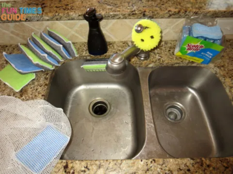 how-to-clean-a-sponge