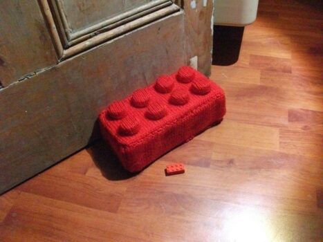 See the tutorial for this DIY brick Lego doorstopper on Instructables.