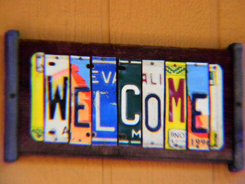 license-plate-welcome-sign