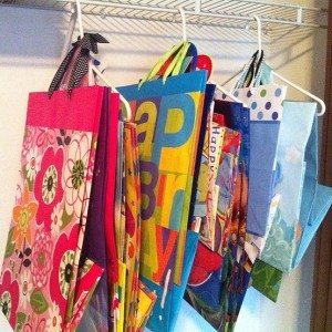 organize-shopping-bags