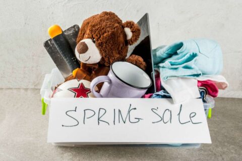 What is the best month to have a yard sale? Spring! See why... plus the best day and time to have a yard sale. 