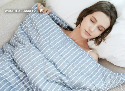 A weighted blanket helps you sleep better and reduces anxiety!