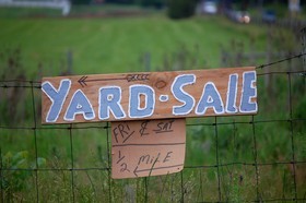 yard-sale-sign-by-snowflake5.jpg