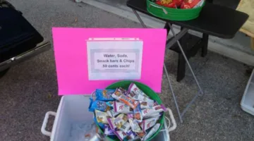 I would encourage you to sell refreshments at your yard sale for 50 cents each. Food items that work well: bottled water, canned soda, popsicles, snack bars, granola bars, and snack-sized chip bags. 