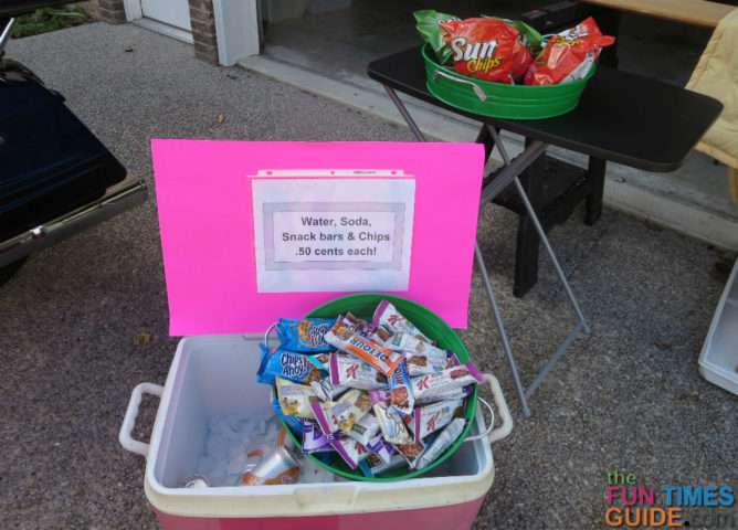 I would encourage you to sell refreshments at your yard sale for 50 cents each. Food items that work well: bottled water, canned soda, popsicles, snack bars, granola bars, and snack-sized chip bags. 